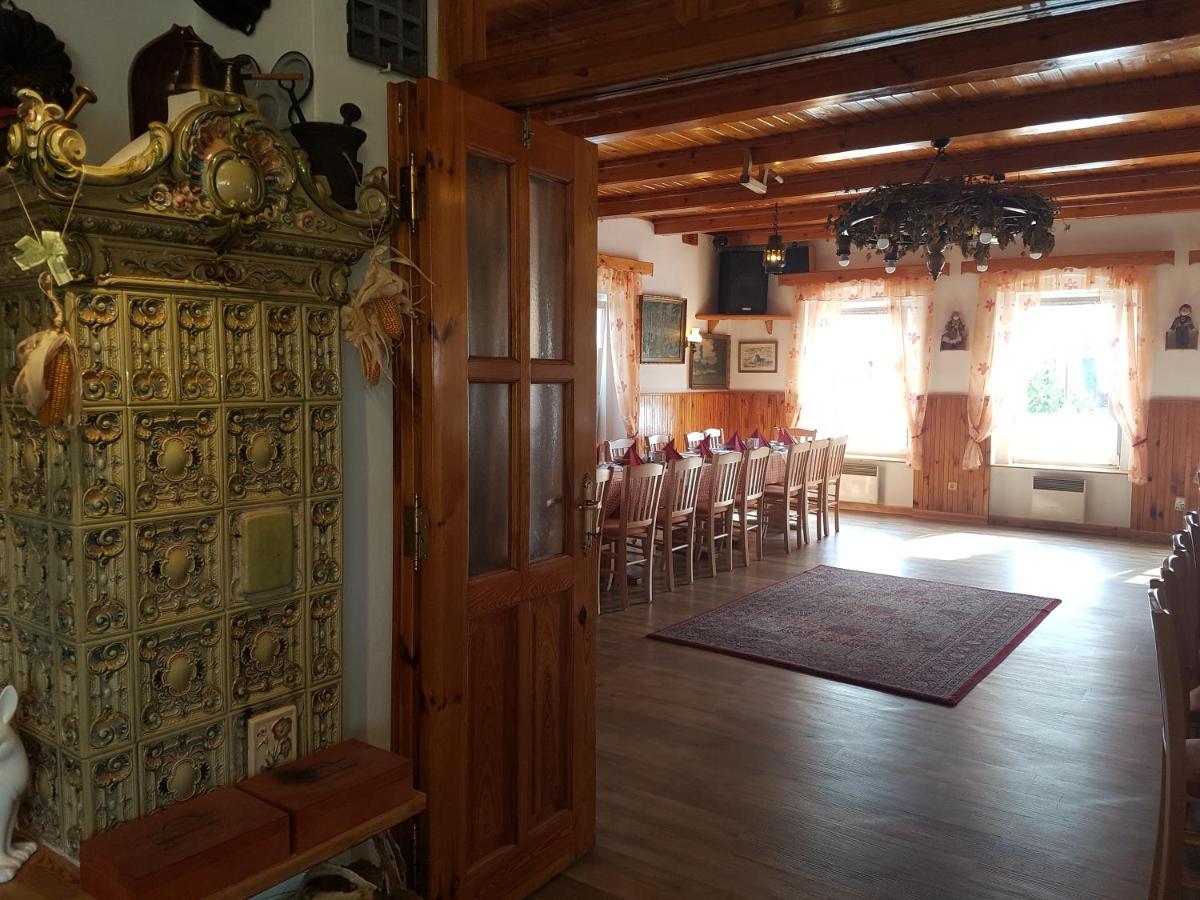 Hostinec Selsky Dvur Zbiroh Экстерьер фото