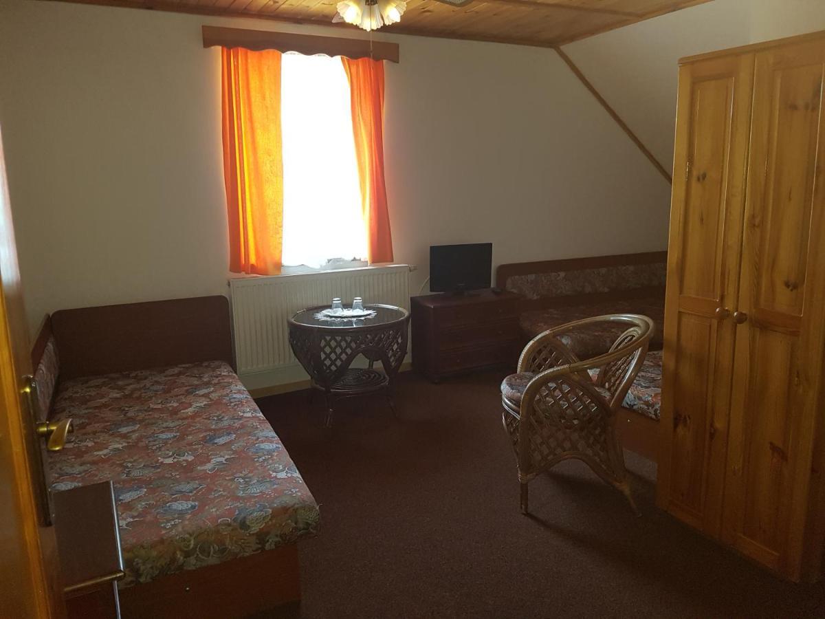 Hostinec Selsky Dvur Zbiroh Экстерьер фото