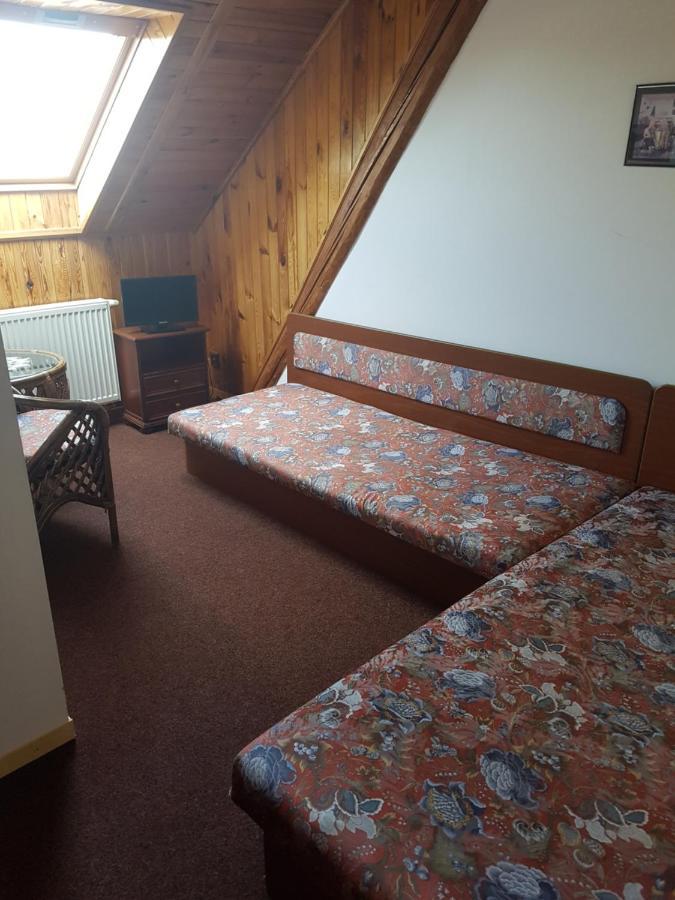 Hostinec Selsky Dvur Zbiroh Экстерьер фото
