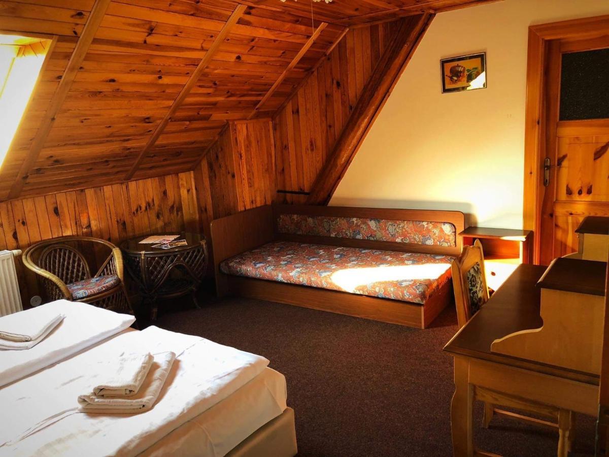 Hostinec Selsky Dvur Zbiroh Экстерьер фото